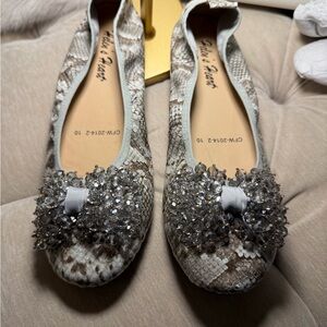 Crystal Bow jeweled Snakeskin Ballet Flats - White/grey